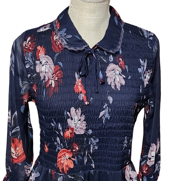 ABERCROMBIE AND FITCH Dress Womens Medium Navy Floral Smocked Tie Neck Romantic - Picture 3 of 11